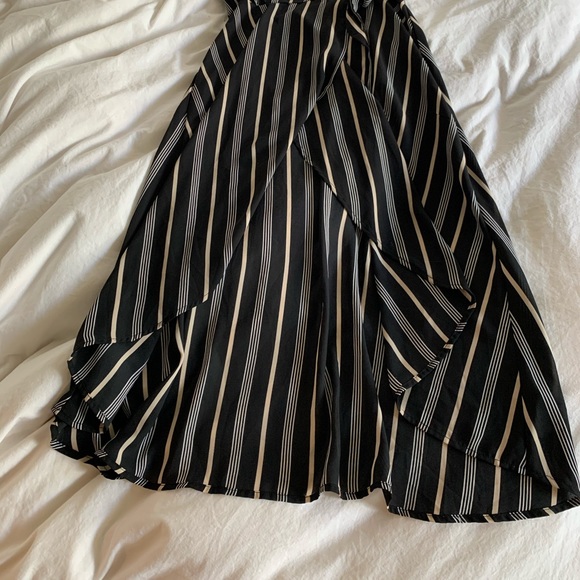 Socialite midi wrap dress - Picture 7 of 7